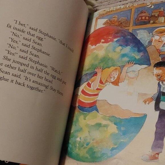 3/$13 Class Trip by Robert Munch and Michael Martchenko - Picture 2 of 3